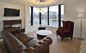 Mont-モン-Kamogawa Stay And Hotel